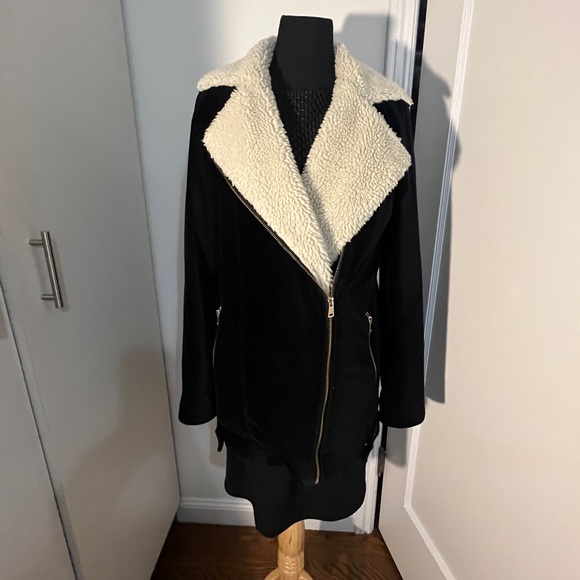 Show me your Mumu “Elisha” faux sherling and soft corduroy jacket - Picture 3 of 10